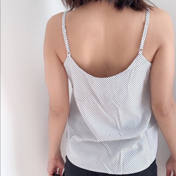 WHITE V NECK BOTTON CAMISOLE -  BLACK POLKADOTS - Picture 4 of 7